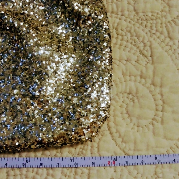 Gold Glitter Wristlet - Picture 4 of 5